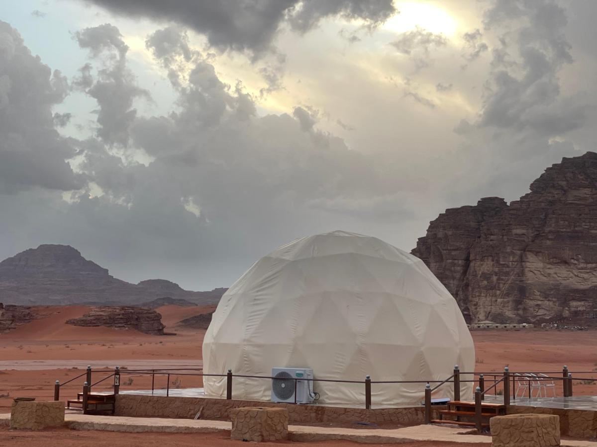 Rum Crystal Luxury Camp Wadi Rum Esterno foto