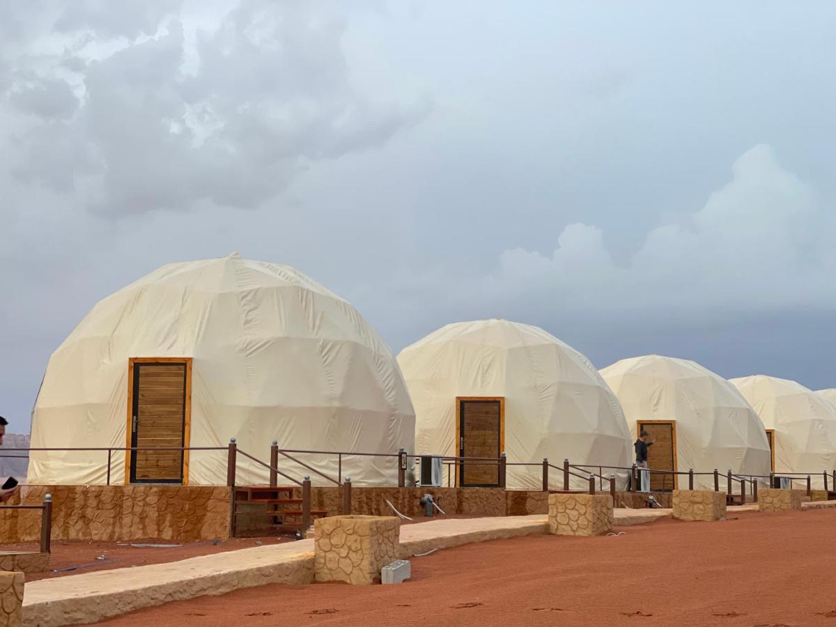 Rum Crystal Luxury Camp Wadi Rum Esterno foto